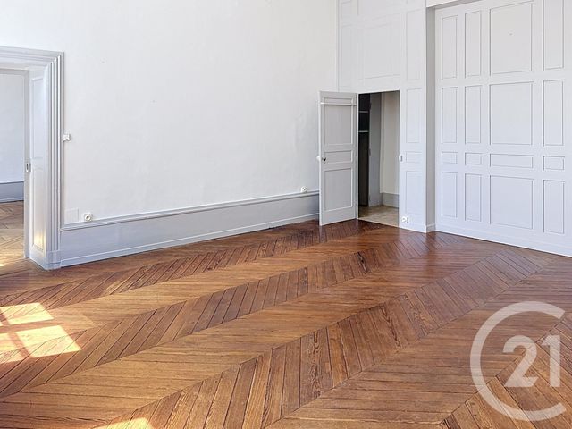 Appartement &agrave; vendre - 6 pi&egrave;ces - 143 m2 - Remiremont - 88 - LORRAINE
