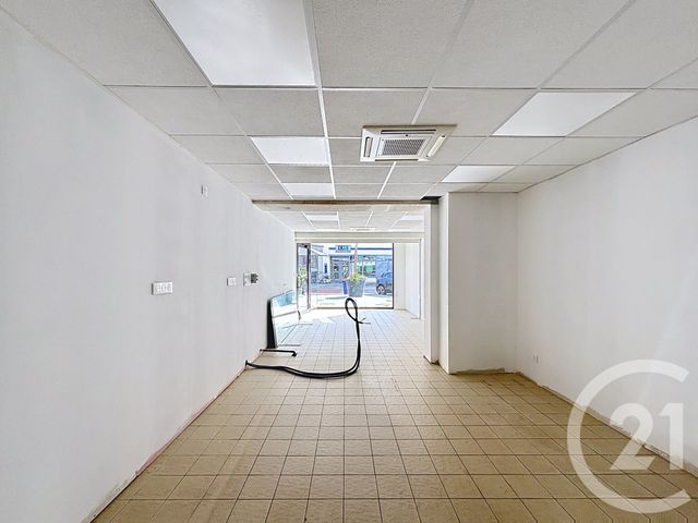 Local commercial à louer - 83.94 m2 - 88 - Vosges