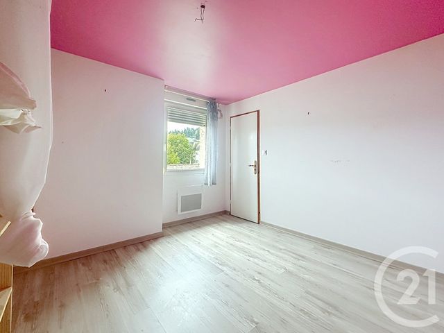 Maison &agrave; louer - 4 pi&egrave;ces - 75,12 m2 - Remiremont - 88 - LORRAINE