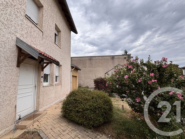 Maison &agrave; louer - 4 pi&egrave;ces - 75,12 m2 - Remiremont - 88 - LORRAINE