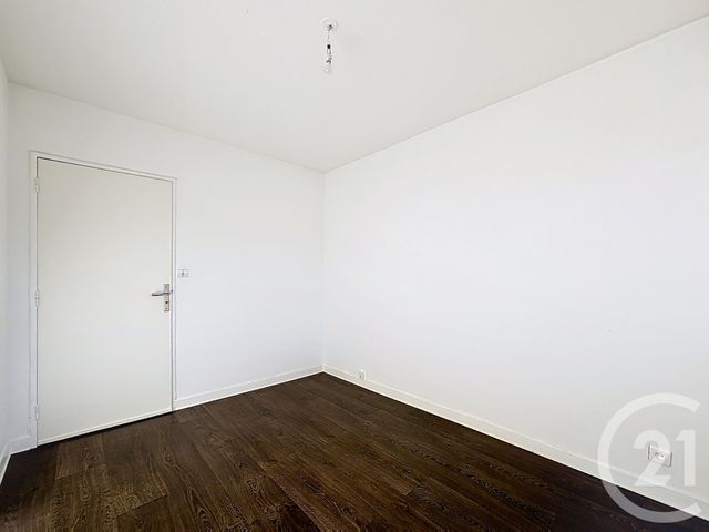 Appartement F3 &agrave; louer - 3 pi&egrave;ces - 65 m2 - Remiremont - 88 - LORRAINE