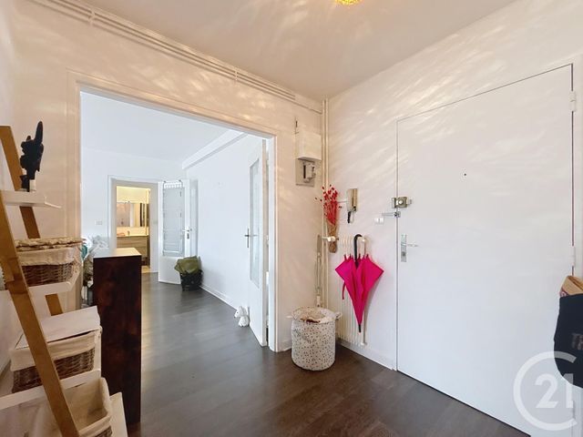 Appartement F3 &agrave; louer - 3 pi&egrave;ces - 65 m2 - Remiremont - 88 - LORRAINE