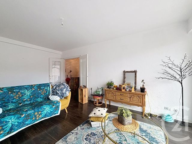 Appartement F3 &agrave; louer - 3 pi&egrave;ces - 65 m2 - Remiremont - 88 - LORRAINE