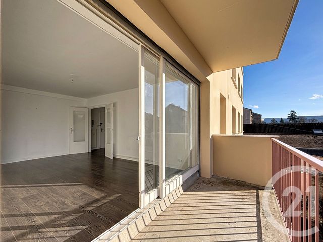 Appartement F3 &agrave; louer - 3 pi&egrave;ces - 65 m2 - Remiremont - 88 - LORRAINE