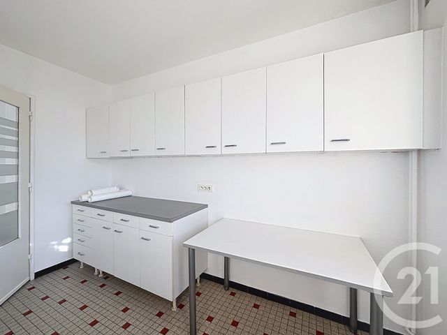 Appartement F3 &agrave; louer - 3 pi&egrave;ces - 65 m2 - Remiremont - 88 - LORRAINE