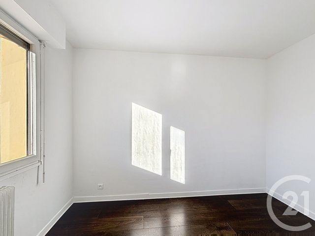 Appartement F3 &agrave; louer - 3 pi&egrave;ces - 65 m2 - Remiremont - 88 - LORRAINE