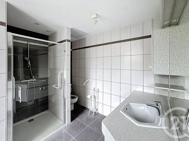 Appartement F4 à louer - 4 pièces - 178,52 m2 - Remiremont - 88 - LORRAINE