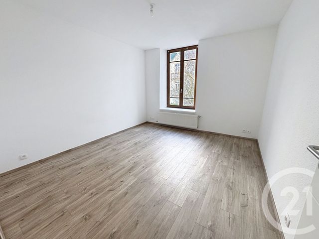 Appartement F3 à louer - 3 pièces - 79,46 m2 - Remiremont - 88 - LORRAINE