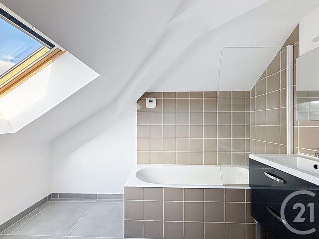 Appartement F5 à louer - 5 pièces - 91 m2 - Le Thillot - 88 - LORRAINE