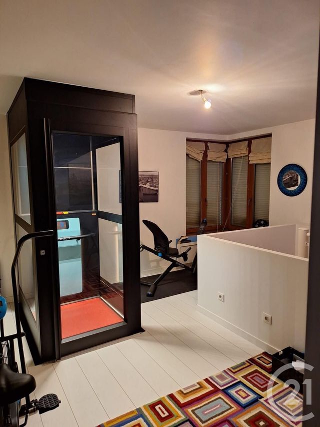 Appartement F6 à vendre - 8 pièces - 201,14 m2 - Remiremont - 88 - LORRAINE