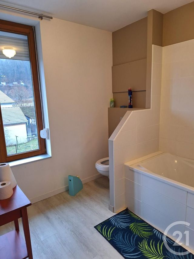 Appartement F6 à vendre - 8 pièces - 201,14 m2 - Remiremont - 88 - LORRAINE