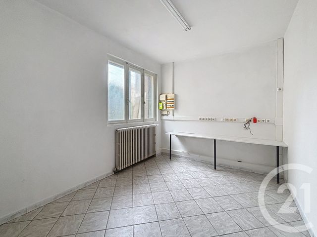 Local commercial à louer - 88.0 m2 - 88 - Vosges