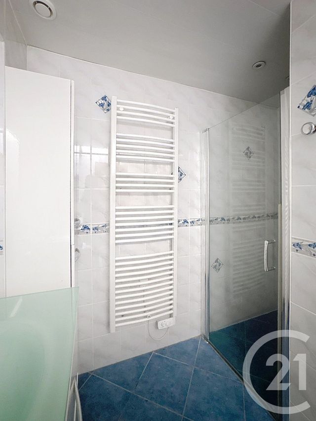 Appartement F4 à louer - 4 pièces - 71,92 m2 - Remiremont - 88 - LORRAINE