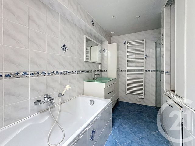 Appartement F4 à louer - 4 pièces - 71,92 m2 - Remiremont - 88 - LORRAINE