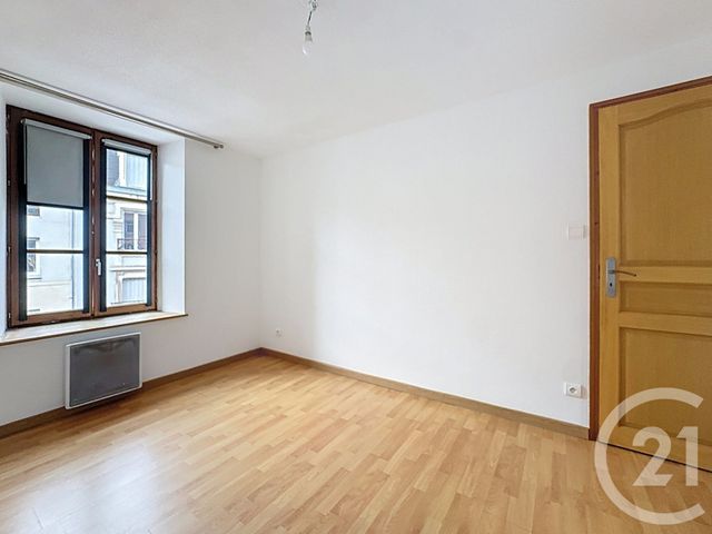 Appartement F4 à louer - 4 pièces - 71,92 m2 - Remiremont - 88 - LORRAINE