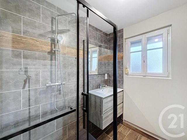 Appartement F3 à louer - 3 pièces - 71,97 m2 - Remiremont - 88 - LORRAINE