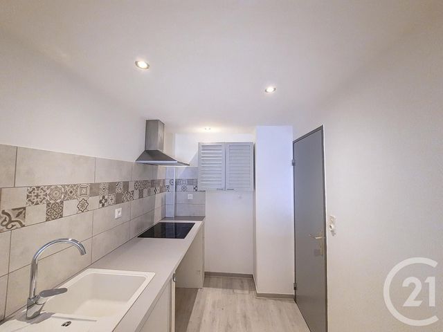 Appartement F2 &agrave; louer - 2 pi&egrave;ces - 39,75 m2 - Remiremont - 88 - LORRAINE