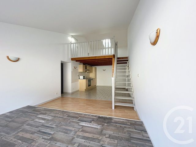 Appartement F3 &agrave; louer - 3 pi&egrave;ces - 85,53 m2 - Epinal - 88 - LORRAINE