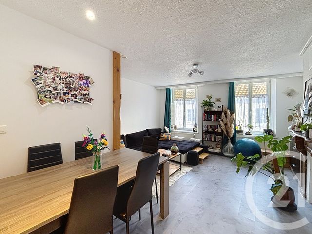 Appartement F3 &agrave; louer - 3 pi&egrave;ces - 57,43 m2 - Remiremont - 88 - LORRAINE