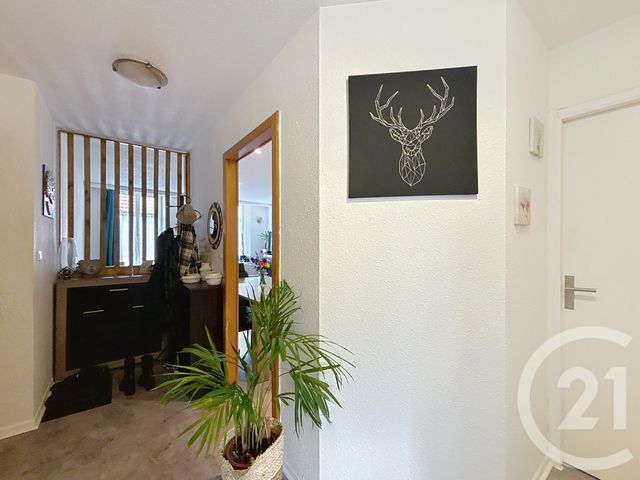 Appartement F3 &agrave; louer - 3 pi&egrave;ces - 57,43 m2 - Remiremont - 88 - LORRAINE