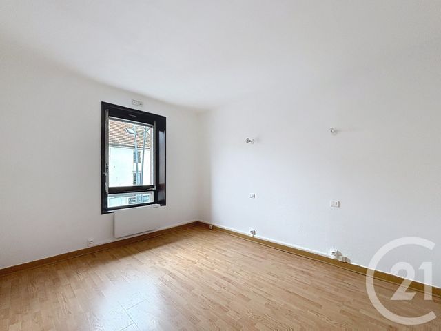 Appartement F3 &agrave; louer - 3 pi&egrave;ces - 68,15 m2 - Remiremont - 88 - LORRAINE