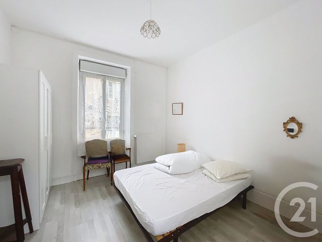 Appartement F5 &agrave; vendre - 6 pi&egrave;ces - 109 m2 - Remiremont - 88 - LORRAINE