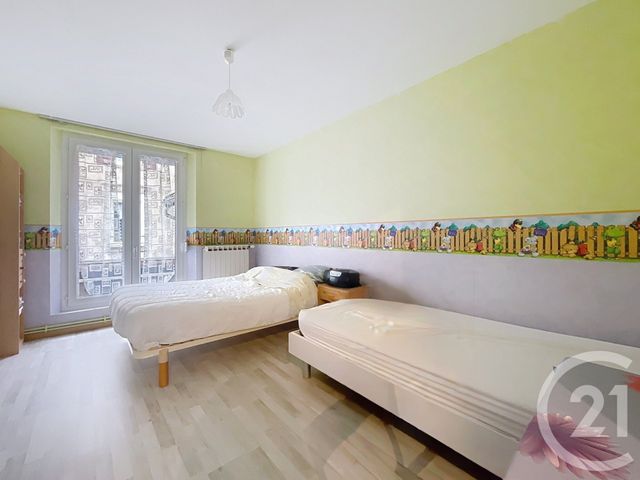 Appartement F5 &agrave; vendre - 6 pi&egrave;ces - 109 m2 - Remiremont - 88 - LORRAINE