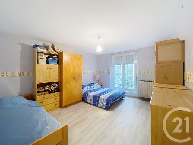 Appartement F5 &agrave; vendre - 6 pi&egrave;ces - 109 m2 - Remiremont - 88 - LORRAINE