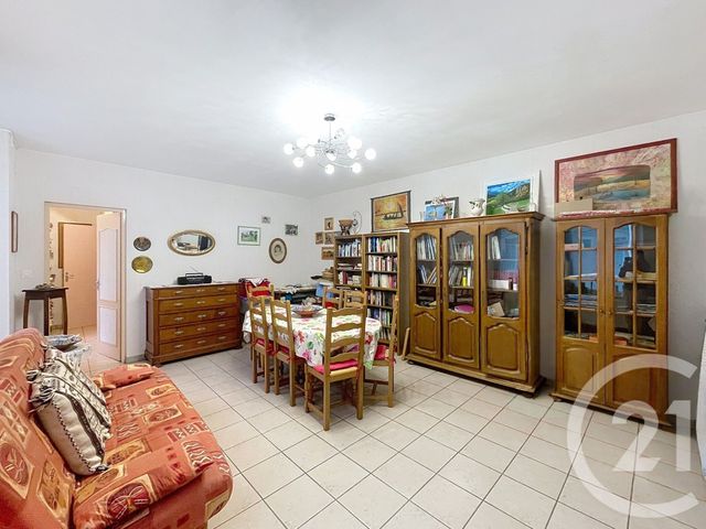 Appartement F5 &agrave; vendre - 6 pi&egrave;ces - 109 m2 - Remiremont - 88 - LORRAINE