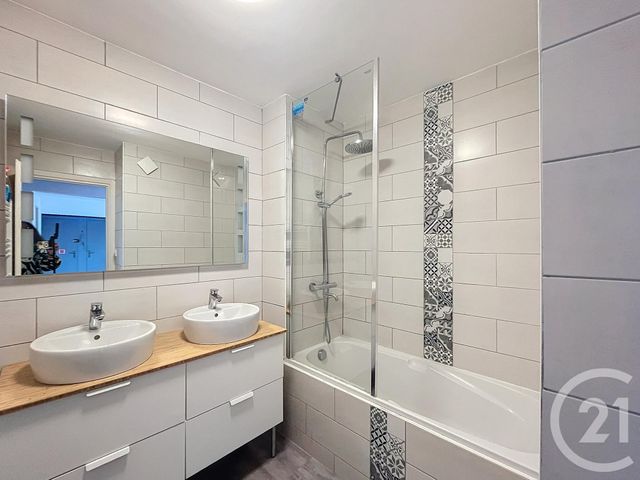 Appartement F4 &agrave; vendre - 4 pi&egrave;ces - 87,29 m2 - Remiremont - 88 - LORRAINE