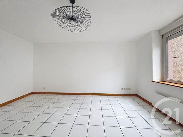 Appartement F2 &agrave; louer - 2 pi&egrave;ces - 39,83 m2 - Remiremont - 88 - LORRAINE