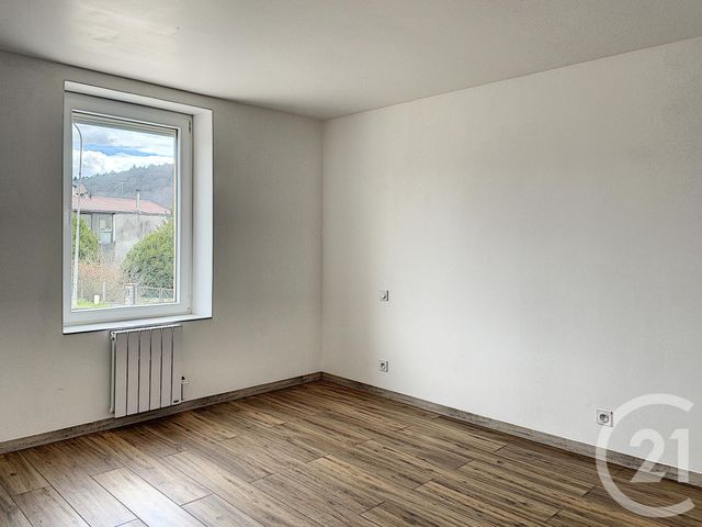 Appartement F3 &agrave; louer - 3 pi&egrave;ces - 62 m2 - Pouxeux - 88 - LORRAINE