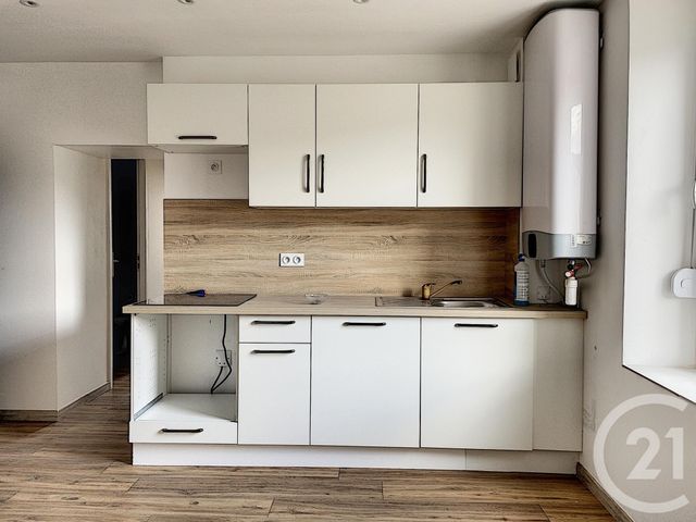 Appartement F3 &agrave; louer - 3 pi&egrave;ces - 62 m2 - Pouxeux - 88 - LORRAINE