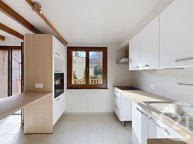 Appartement F3 &agrave; louer - 3 pi&egrave;ces - 82,79 m2 - Remiremont - 88 - LORRAINE