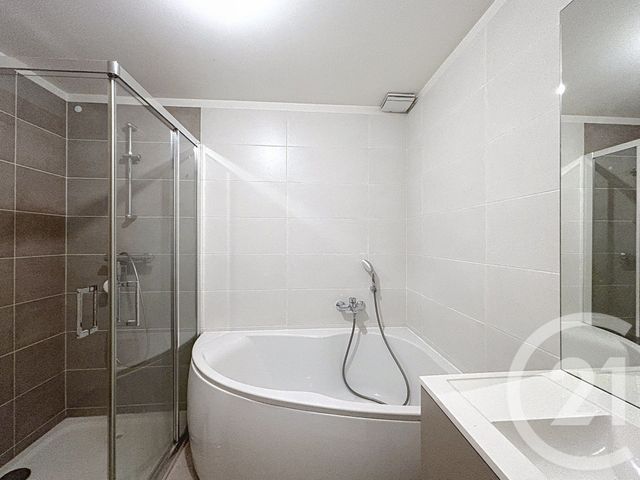 Appartement F3 &agrave; louer - 3 pi&egrave;ces - 82,79 m2 - Remiremont - 88 - LORRAINE