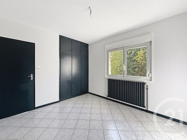 Appartement F3 &agrave; louer - 3 pi&egrave;ces - 83,61 m2 - St Nabord - 88 - LORRAINE