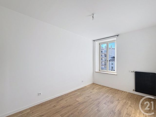 Appartement F3 &agrave; louer - 3 pi&egrave;ces - 65,08 m2 - Remiremont - 88 - LORRAINE