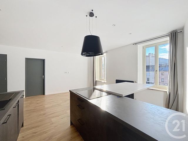 Appartement F3 &agrave; louer - 3 pi&egrave;ces - 65,08 m2 - Remiremont - 88 - LORRAINE