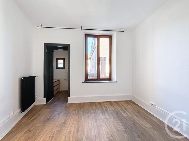 Appartement F3 &agrave; louer - 3 pi&egrave;ces - 65,08 m2 - Remiremont - 88 - LORRAINE