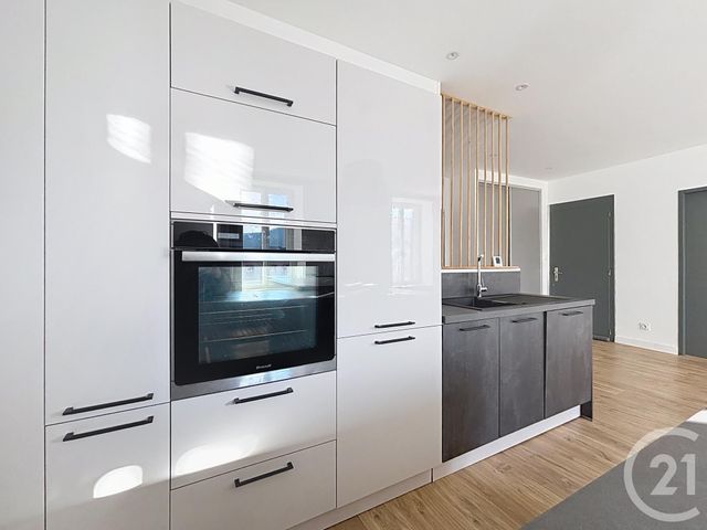 Appartement F3 &agrave; louer - 3 pi&egrave;ces - 65,08 m2 - Remiremont - 88 - LORRAINE