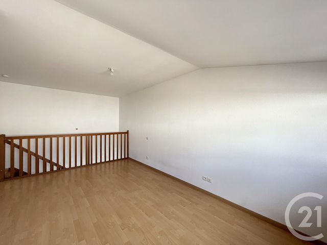 Appartement Duplex &agrave; louer - 2 pi&egrave;ces - 44,86 m2 - Remiremont - 88 - LORRAINE