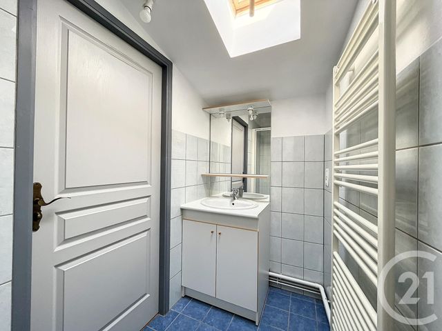 Appartement Duplex &agrave; louer - 2 pi&egrave;ces - 44,86 m2 - Remiremont - 88 - LORRAINE