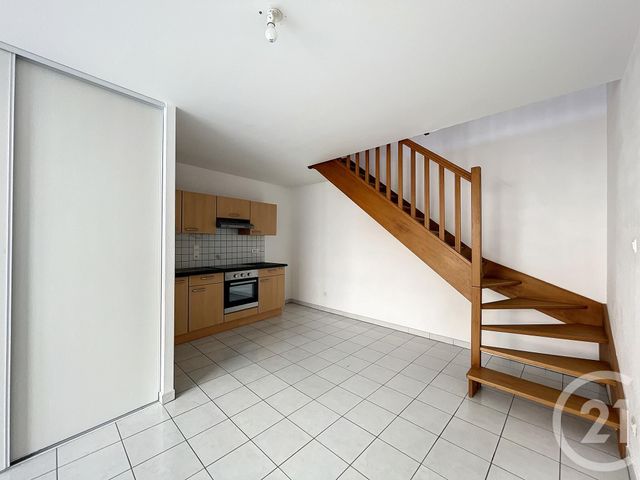 Appartement Duplex &agrave; louer - 2 pi&egrave;ces - 44,86 m2 - Remiremont - 88 - LORRAINE