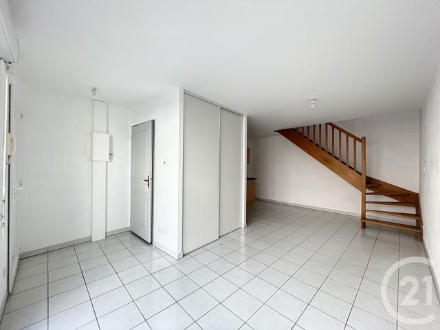 Appartement Duplex &agrave; louer - 2 pi&egrave;ces - 44,86 m2 - Remiremont - 88 - LORRAINE