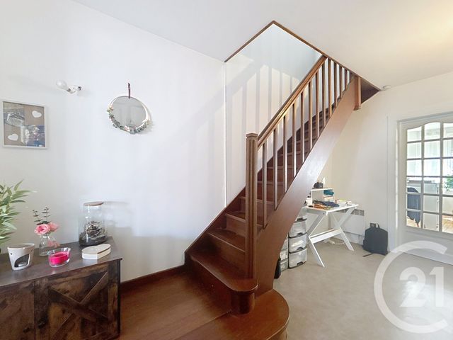 Appartement F6 &agrave; louer - 7 pi&egrave;ces - 182,46 m2 - Remiremont - 88 - LORRAINE