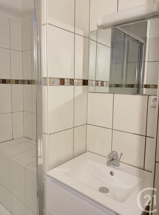 Appartement F4 &agrave; louer - 4 pi&egrave;ces - 66,34 m2 - Le Thillot - 88 - LORRAINE