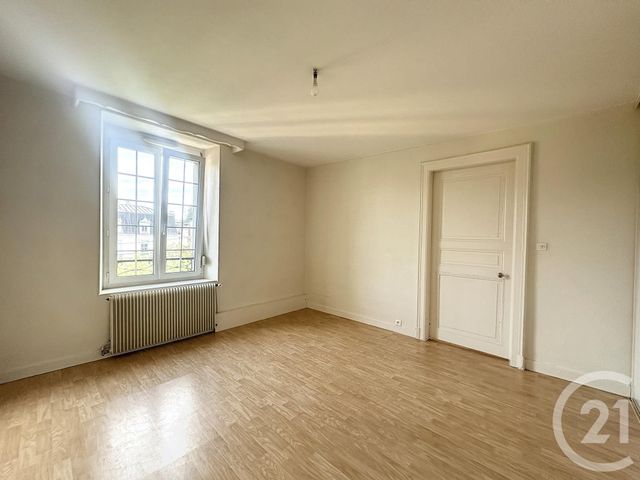 Appartement F3 &agrave; louer - 3 pi&egrave;ces - 74,31 m2 - Remiremont - 88 - LORRAINE