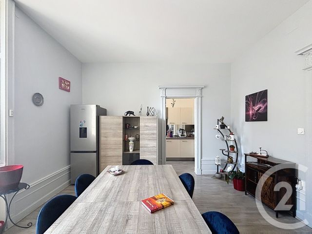 Appartement F3 &agrave; louer - 4 pi&egrave;ces - 102,70 m2 - Remiremont - 88 - LORRAINE