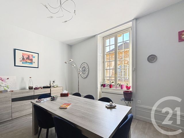 Appartement F3 &agrave; louer - 4 pi&egrave;ces - 102,70 m2 - Remiremont - 88 - LORRAINE