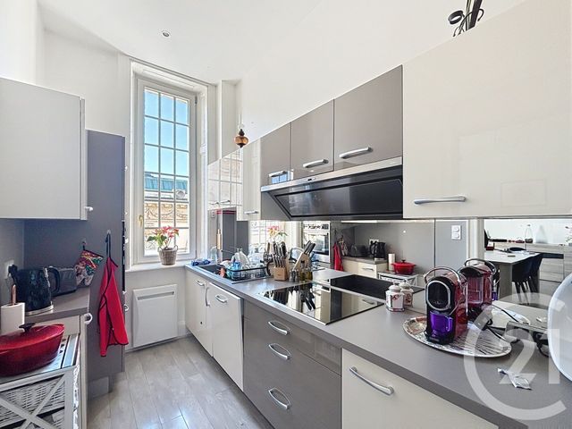 Appartement F3 &agrave; louer - 4 pi&egrave;ces - 102,70 m2 - Remiremont - 88 - LORRAINE